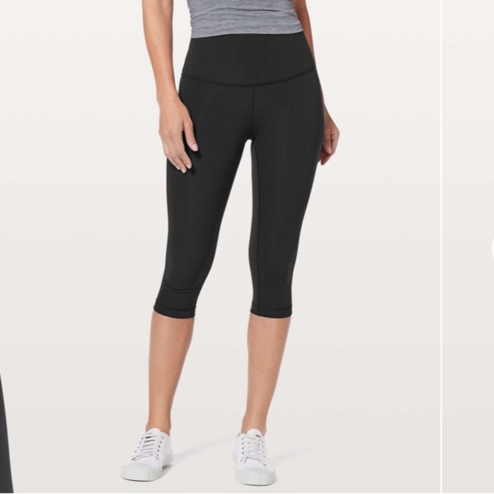 Lululemon Black Wunder Under High-Waisted Athletic Capri Leggings